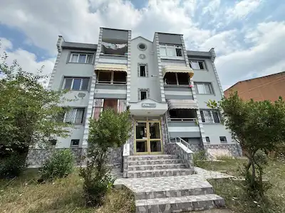 İZMIT DÜNYA BANKASI 18. ADA KIRALIK 2+1 DAIRE