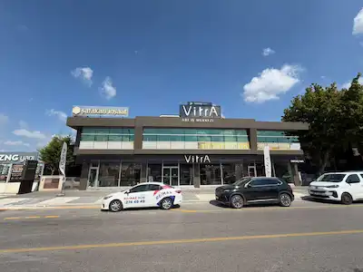 REMAX HÜR'DEN OZANLAR'DA SİTE İÇERİSİNDE 2+1 ÇATI KATI KİRALIK OFİS