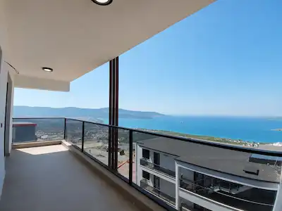 HAVUZLU SİTE İÇİ FULL DENİZ MANZARALI 2+1 SIFIR DAİRE
