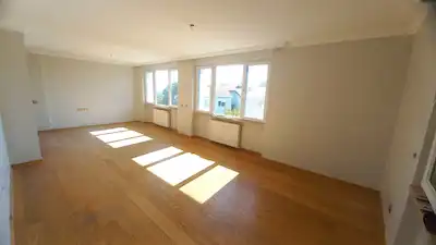 BAKIRKÖY YEŞİLKÖY’DE GÜNEY CEPHELİ 4+1 | 156 M² NET | 2 BANYO | BALKONLU KİRALIK DAİRE
