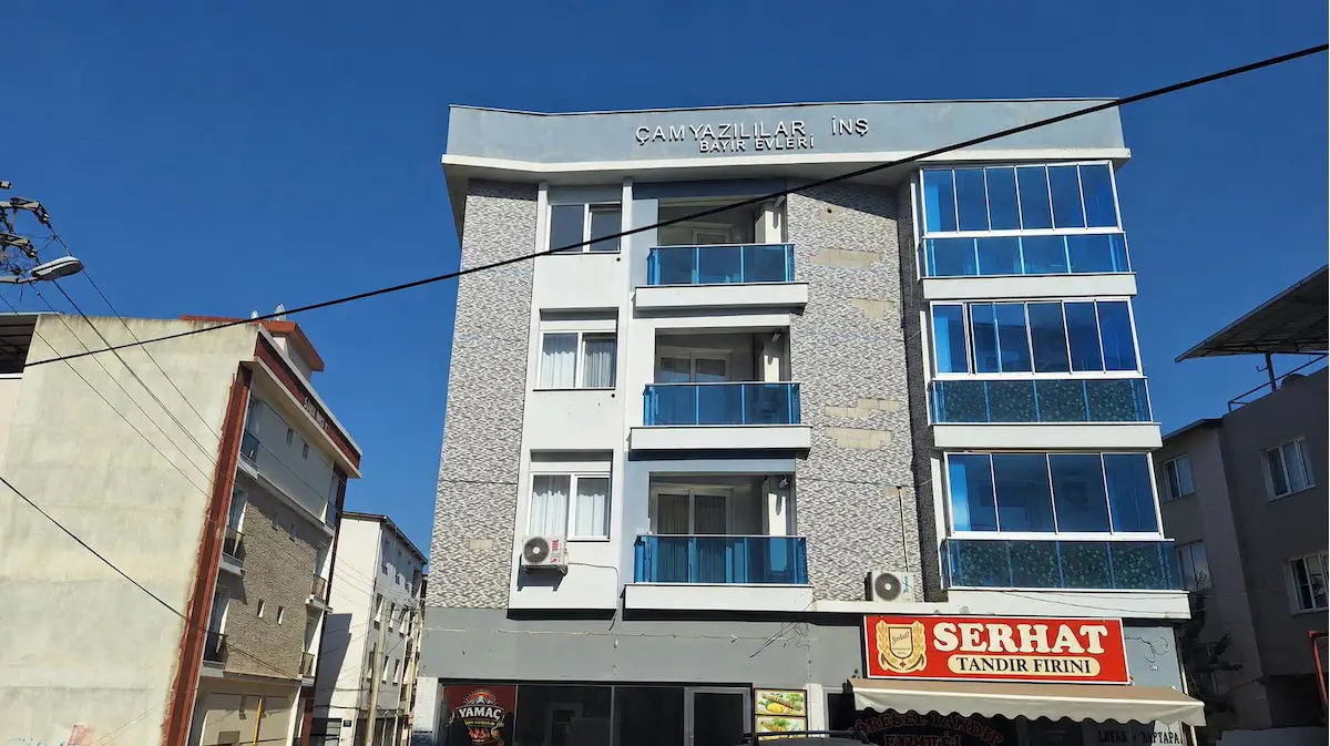 BUCA YILDIZ MAH.7 YAŞINDA SATILIK 2+1 DAIRE