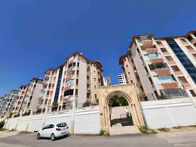 REMAX DEN A.PAŞA SAFA SİTESİ 3+1 ARAKAT SATILIK DAİRE