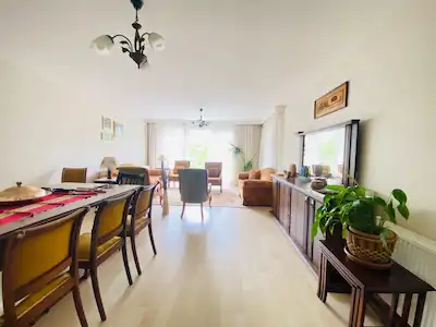 AKDENIZ EVLERI'NDE TERASLI 3,5+1 167 M² SATILIK ARA KAT DAIRE