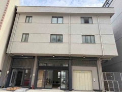 REMAX PRO'DAN GÜNGÖREN MERKEZ'DE 2600 M² SATILIK KOMPLE BİNA