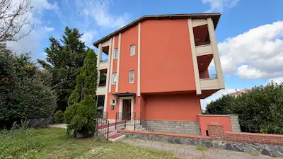 ZEKERİYAKÖY ACARLARDA ANA CADDE ÜZERİNDE MÜSTAKİL BAHÇE DUBLEKS