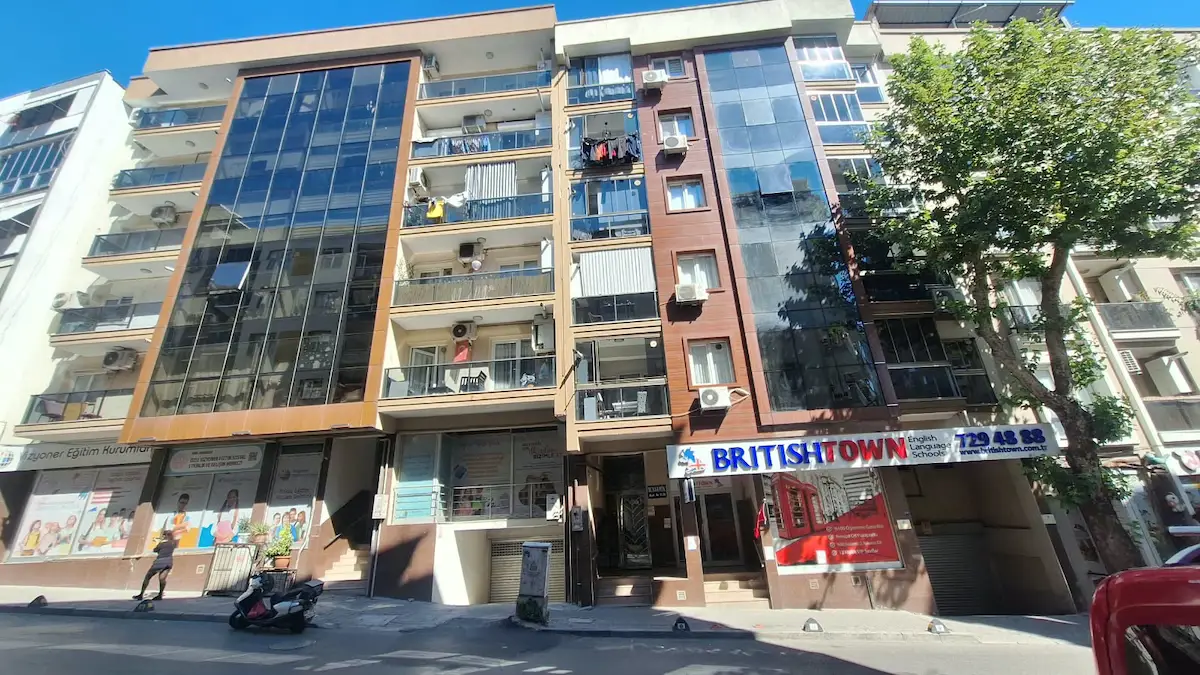 ATATÜRK EĞİTİM VE ARAŞTIRMA HASTAHENESİNE 5 DK. MESAFEDE SATILIK 3+1 DAİRE