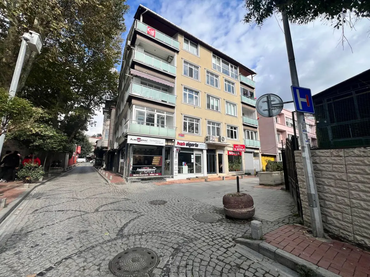 RE/MAX TIME ETİLERDEN ARNAVUTKÖYDE KAT MÜLKİYETLİ, TADİLATLI
