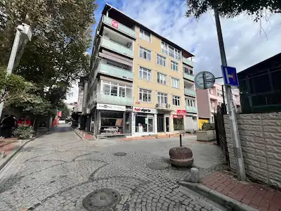 RE/MAX TIME ETİLERDEN ARNAVUTKÖYDE KAT MÜLKİYETLİ, TADİLATLI