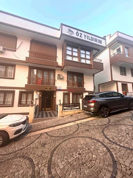 ÇEKMEKÖY SAFRANBOLU EVLERİNDE 2+1 KİRALIK DAİRE