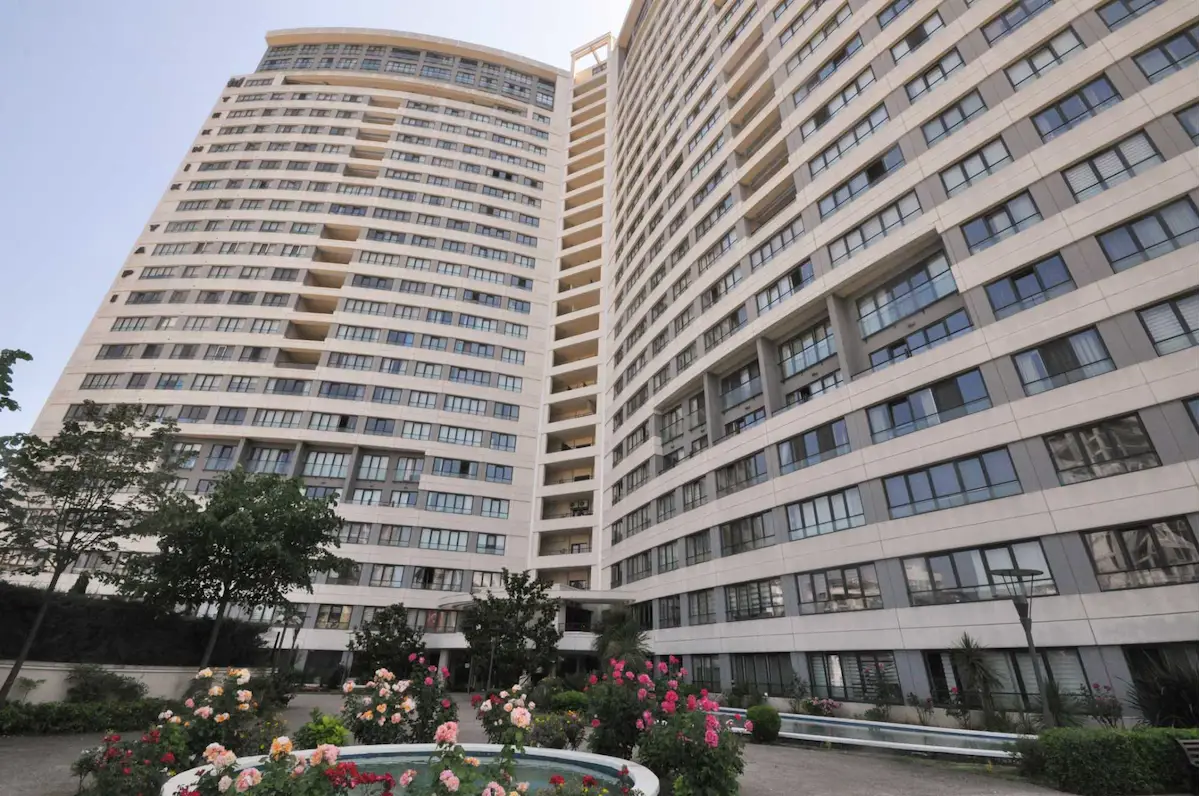 MALTEPE DELUXIA DRAGOS ADALAR/DENİZ MANZ BALKONLU BOŞ 2+1EŞYALI