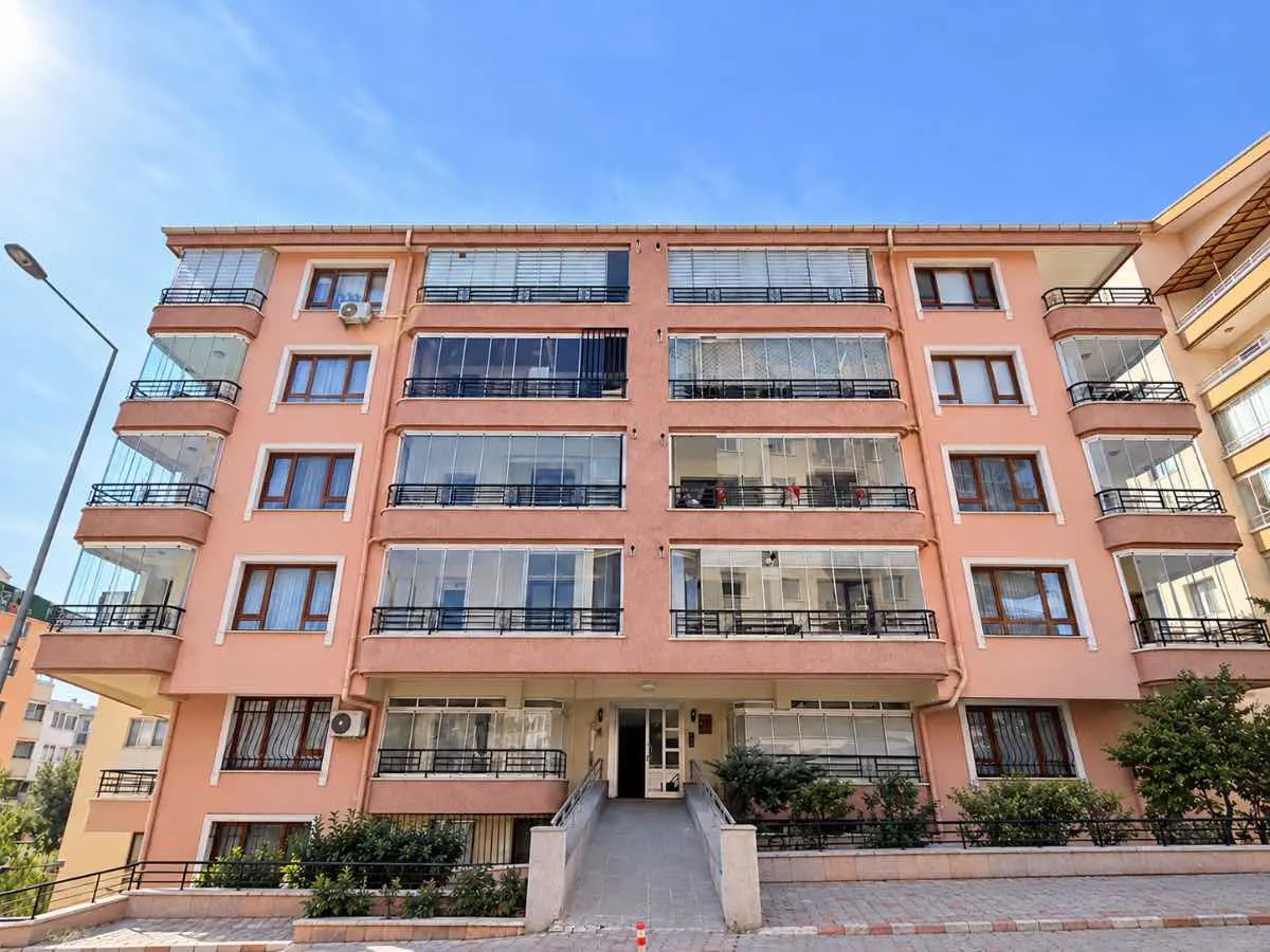 DİKMEN DE ODTÜ ORMANI MANZARALI, YENİLENMİŞ 185 M² 4+1