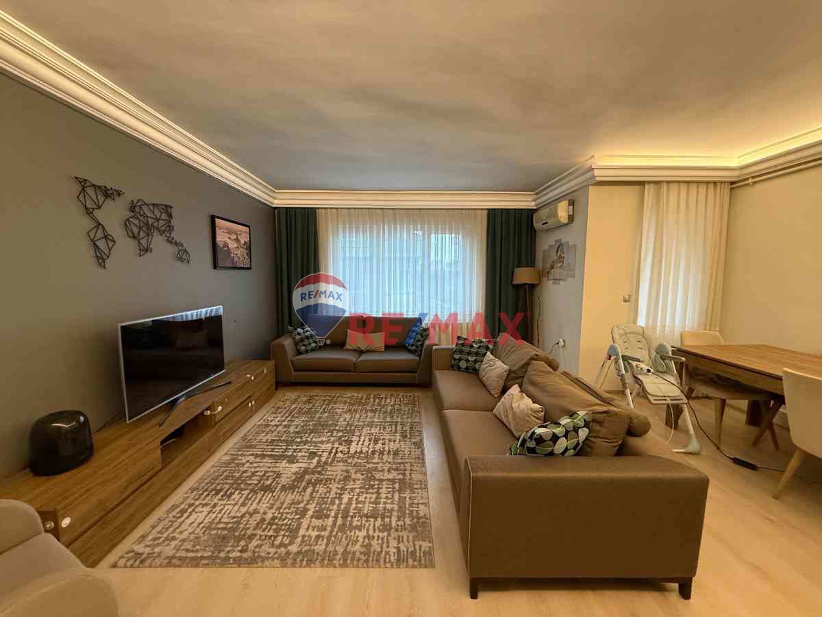 KAVACIK KAPTANLAR'DA ASANSÖRLÜ BİNADA SATILIK 3+1 ARA KAT DAİRE