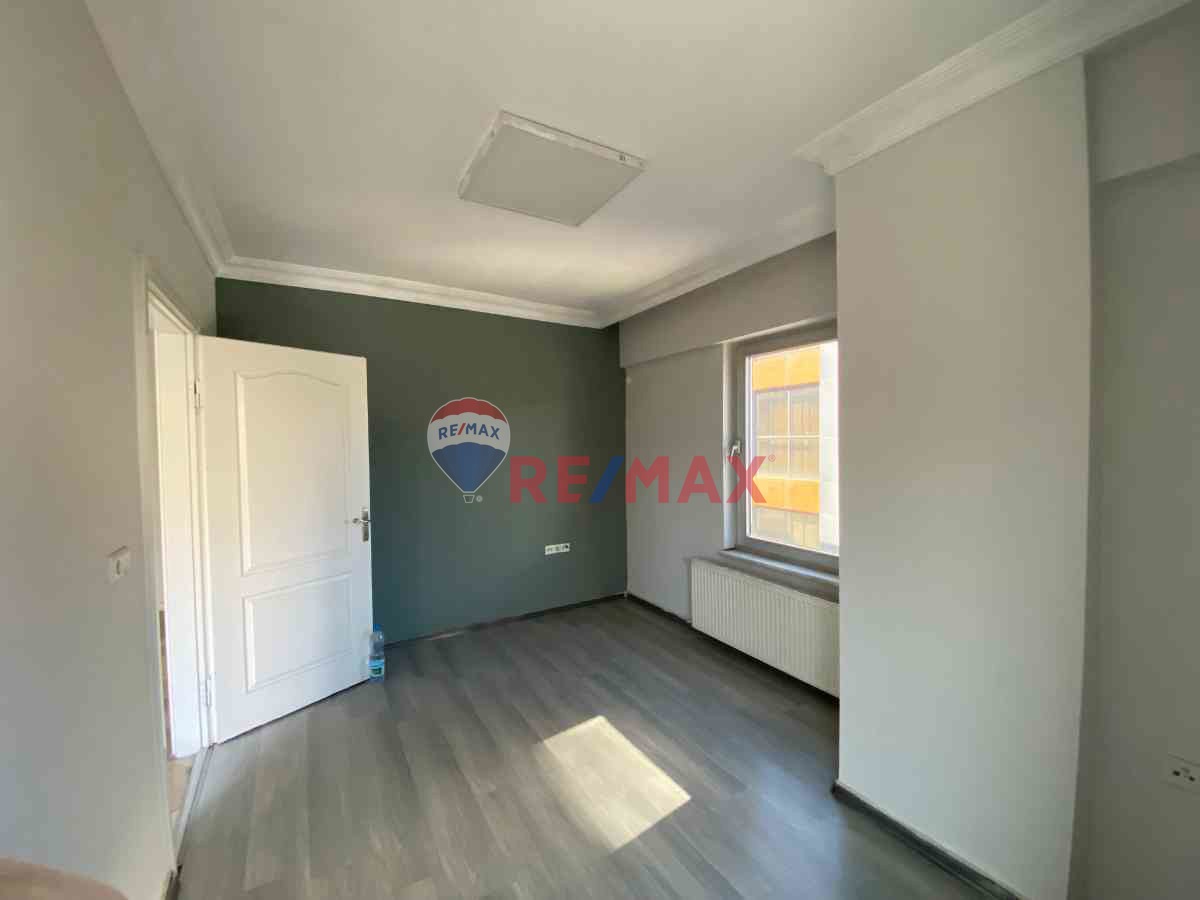 REMAX ÇARŞI'DAN MEHMET ALİ PAŞA'DA KİRALIK BÜRO-OFİS