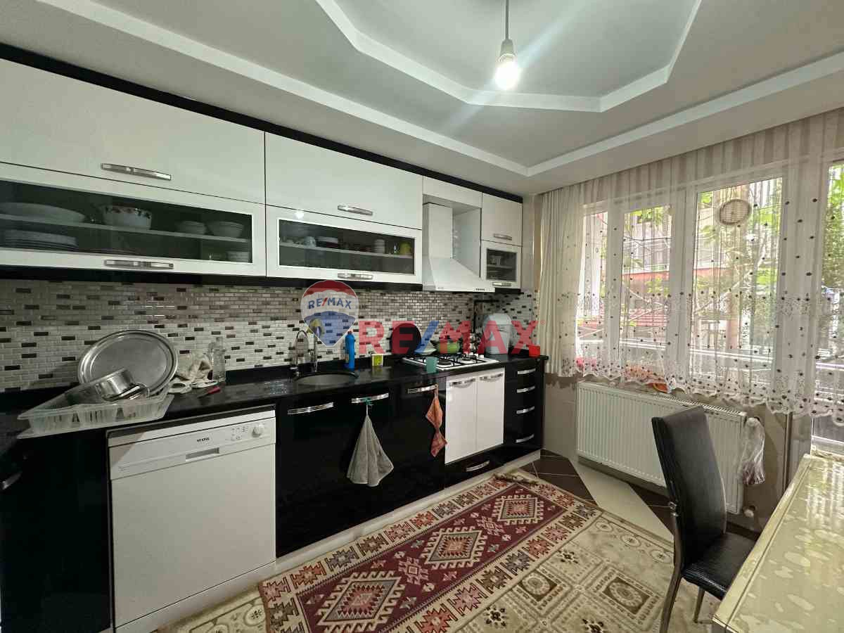 DENİZLİ ŞEMİKLER'DE SATILIK SİTE İÇİNDE BAHÇELİ VİLLA