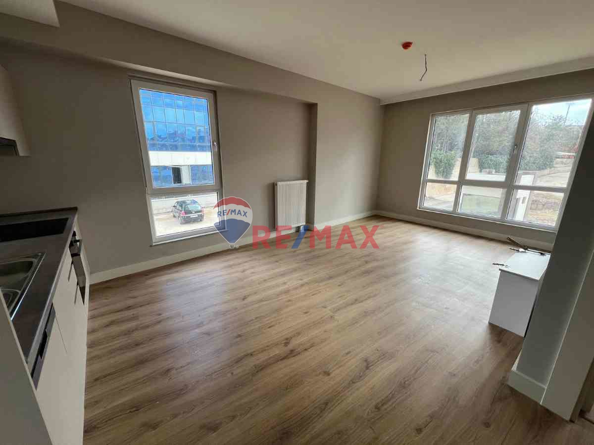 MALTEPE DELUXIA PARK RESIDENCE'DA KİRALIK 1+1 SIFIR DAIRE