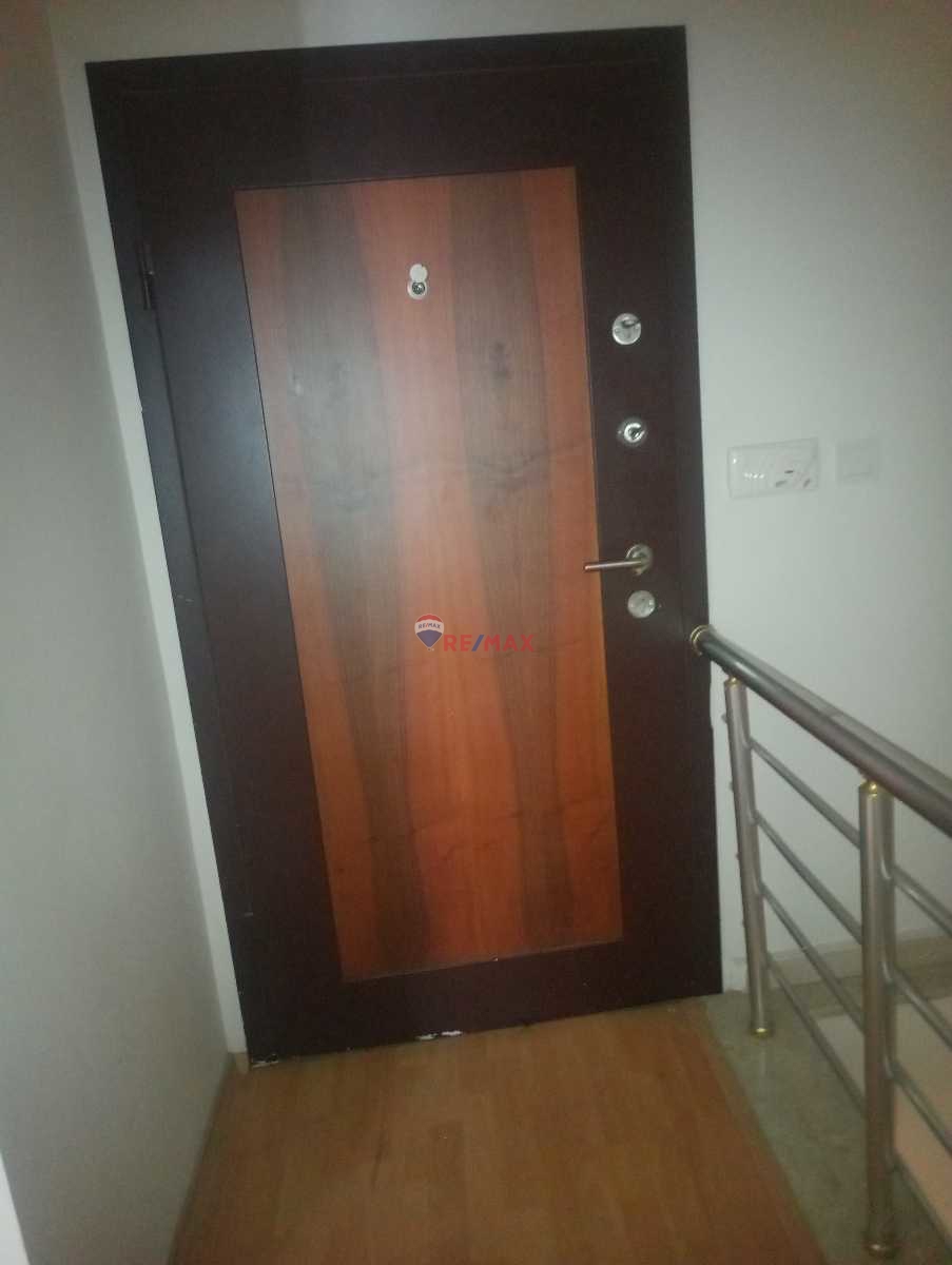 RAMİ CUMA MAHALLESİ ATABEY SOKAKTA SATILIK 5+1 DUBLEKS DAİRE