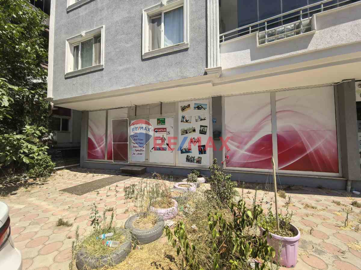 MUHITTIN MAHALLESINDE SATILIK 2 KATLI DÜKKAN