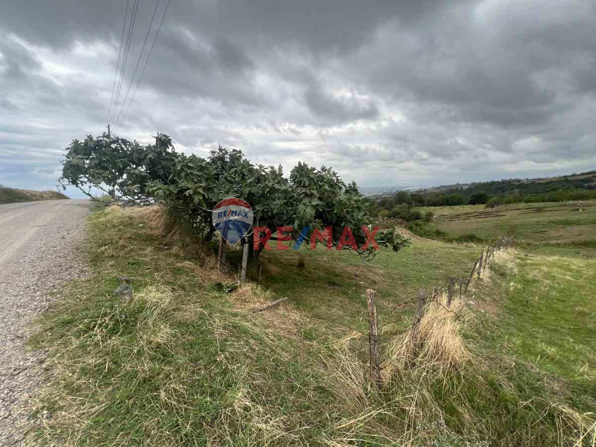 ÇIRAKMAN YEL DEĞİRMENİNİN HEMEN YANINDA MANZARALI SATILIK ARSA