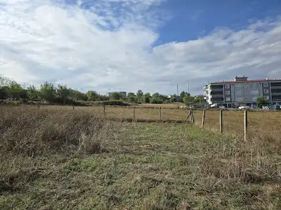 İLKADIM KIRAN’DA 1533 M² TİCARİ İMARLI ARSA – ÇEVRE YOLUNA YAKIN
