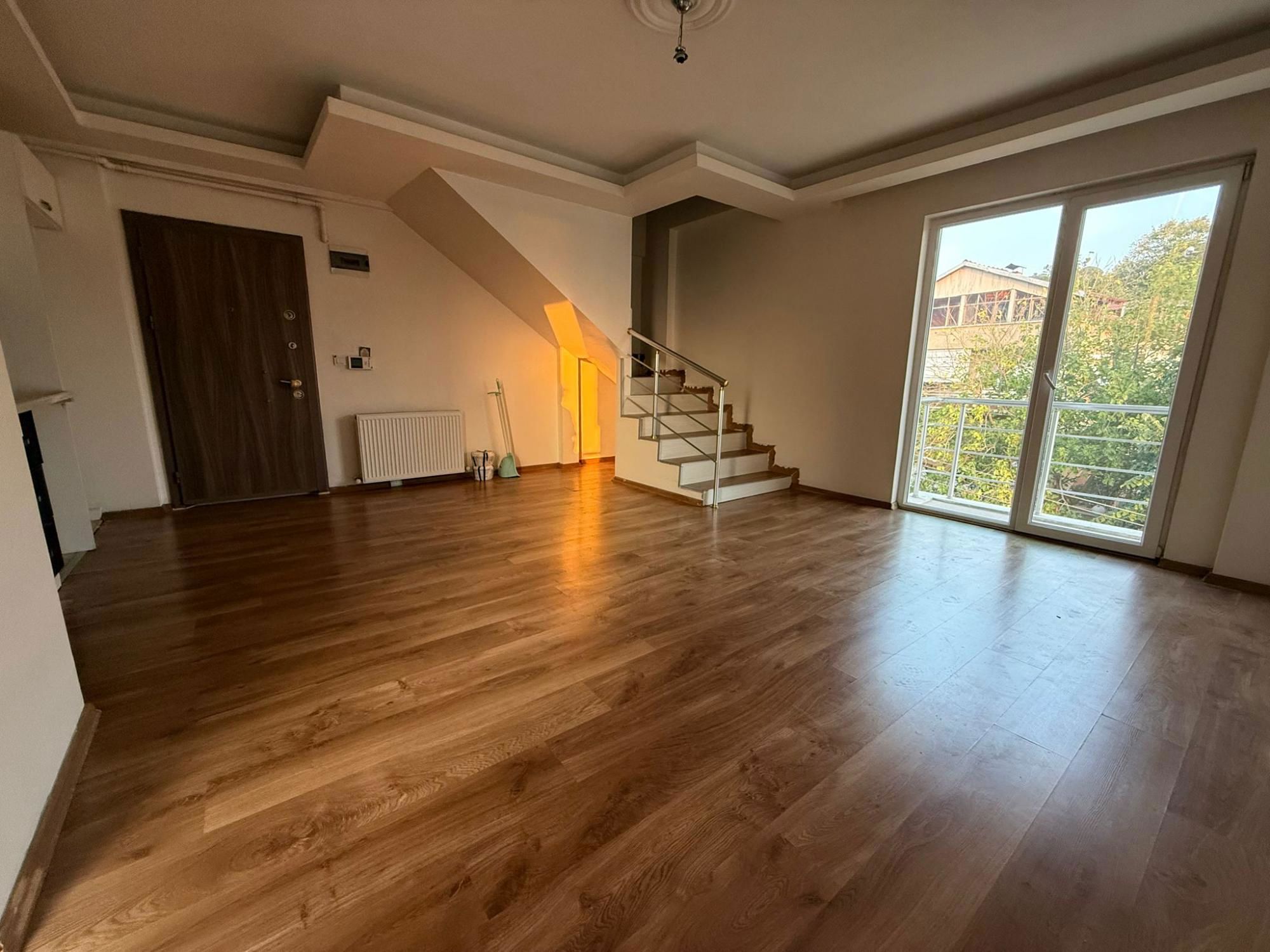 KOCAELİ İZMİT TURGUT MAHALLESİ MANZARALI SATILIK 1+1