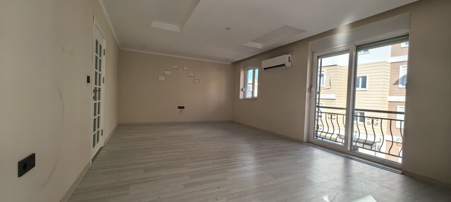 ERENKÖY MAHALESİNDE 4+1 KİRALIK DAİRE