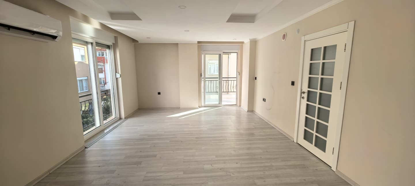 ERENKÖY MAHALESİNDE 4+1 KİRALIK DAİRE