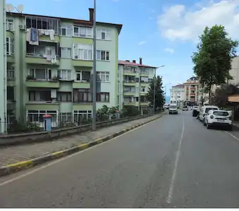 REMAX MEYDAN'DAN YEŞİLTEPE'DE TANJANTA YAKIN TEMİZ VE ARAKAT 2+1
