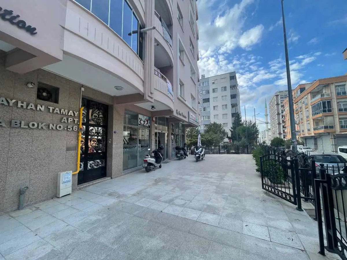 REMAX MODEL DEN BUCA YILDIZ MAH ALINTERI SITESINDE 3+1 DOĞALGAZLI 2