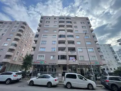 REMAX MODEL DEN BUCA YILDIZ MAH ALINTERI SITESINDE 3+1  DOĞALGAZLI