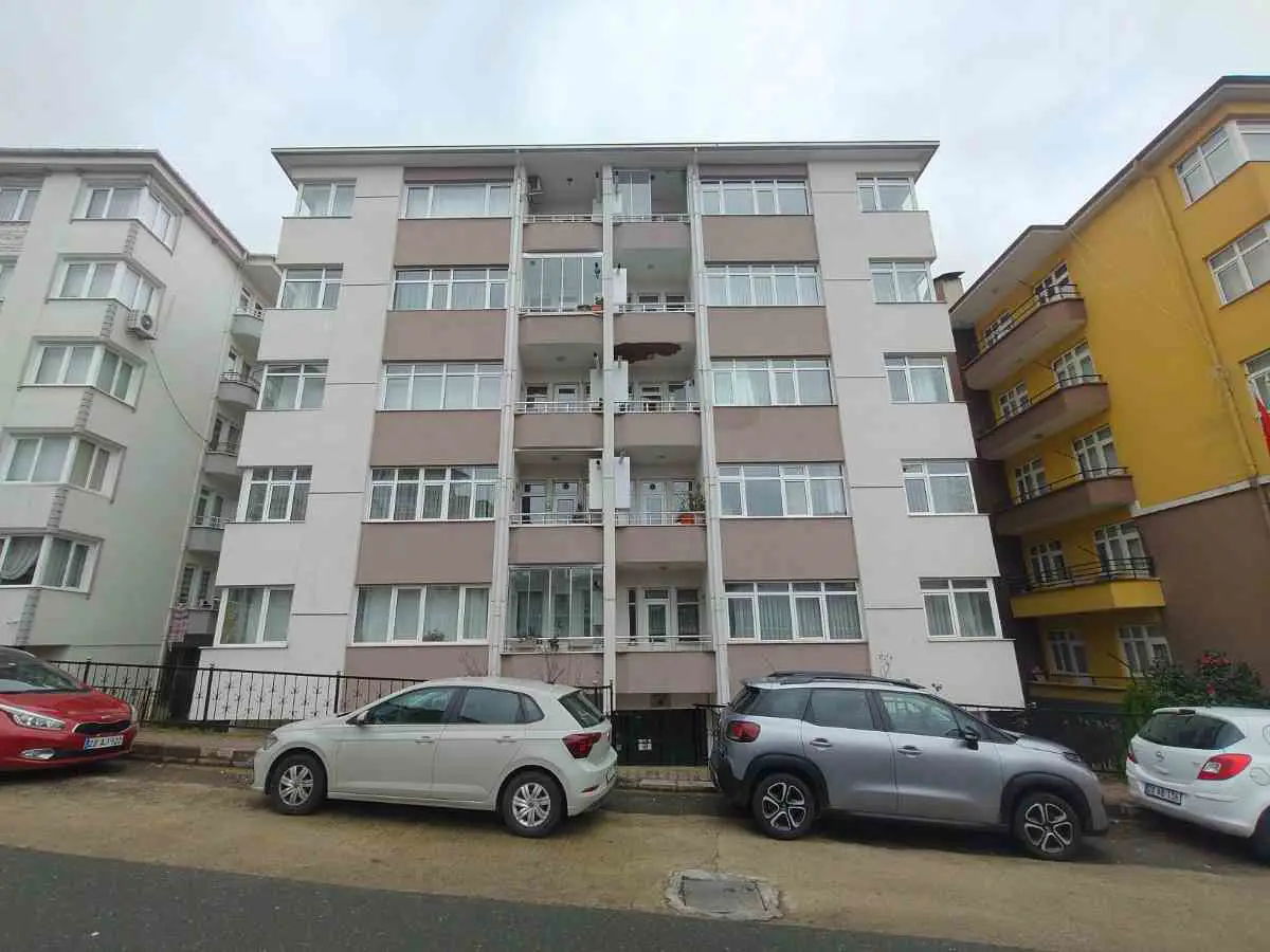ÇITLAKKALE’DE VALİLİK YANI 2+1 | 110 M² | AYRI MUTFAK | KISMİ DENİZ MANZARALI