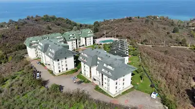 AKÇAKOCA'DA LÜKS SITE IÇERISINDE DENIZ MANZARALI DUBLEKS