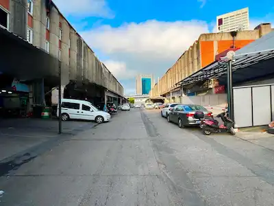 MASLAK ATATÜRK OTO SANAYİ 2. KISIMDA 8. SOKAK' TA KUPON DÜKKAN