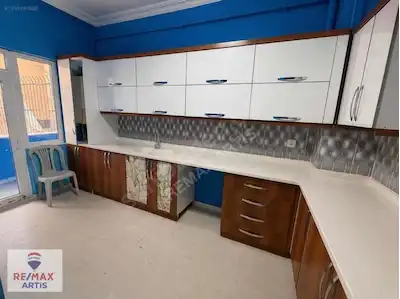 REMAX ARTIS'TEN VANIEFENDI'DE SATILIK 3+1 BODRUM KAT