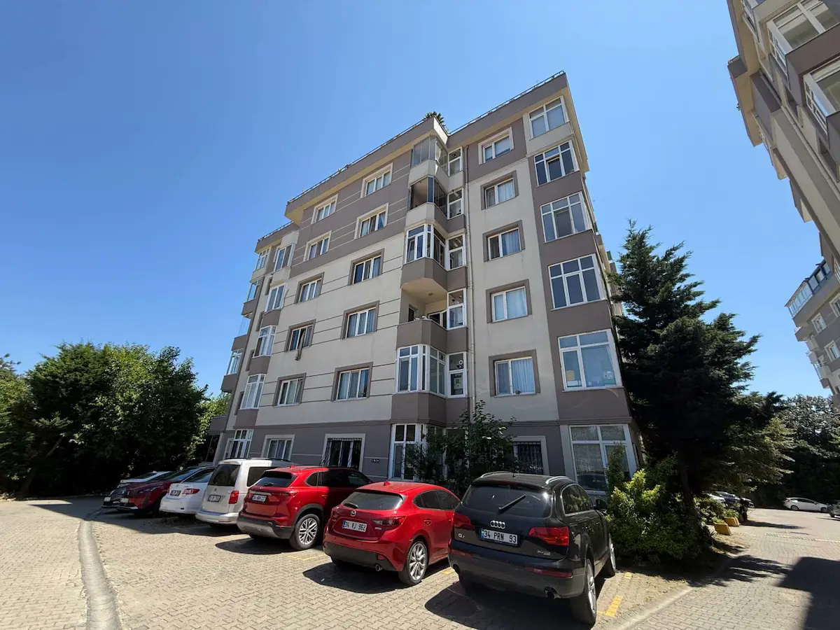ÇEKMEKÖY DOĞA PARK BOLELLİ SİTESİNDE KİRACISIZ SATILIK 3+1 DAİRE 3