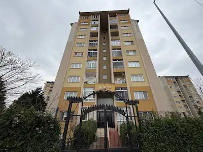 TUZLA AYDINLI TOKİ 3. ETAP 2+1 ARA KAT TADİLATLI BALKONLU