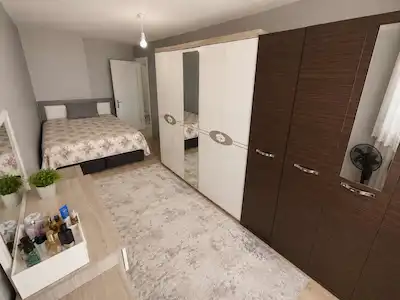 GEBZE’DE ÇİFT CEPHELİ, EN ÜST KAT 2+1 | 140 M² NET | BALKONLU | KREDİYE UYGUN