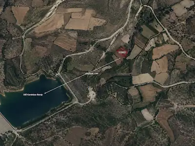 BANAZ KARAKÖSE’DE BARAJA YAKIN 728 M² TEK TAPU SATILIK TARLA