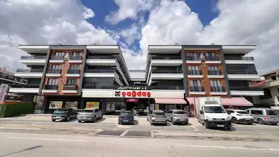 GÖLBAŞI KARŞIYAKADA GÖL MANZARALI 2+1 SATILIK