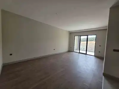 BAŞKA ANKARA DA KÖK TAPU 2.5+1  YERDEN ISITMALI  DAİRE
