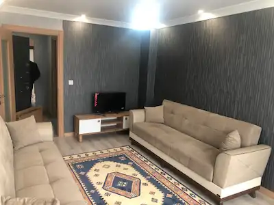 RE/MAX İNCİ'DEN GAZİOSMANPAŞA MAH. ÖNÜ AÇIK 1+1 EŞYALI KİRALIK DAİRE