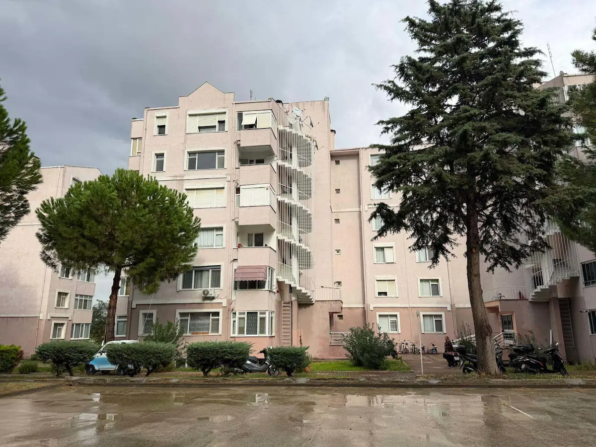 ÇANAKKALE MERKEZ BARIŞKENT SITESI ARA KAT SATILIK 3+1 DAIRE