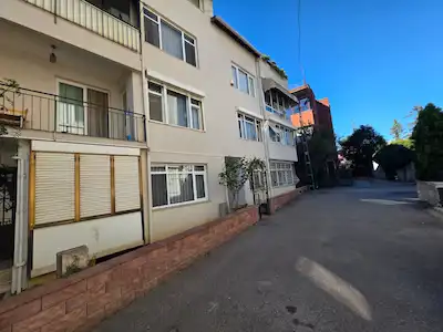 TUZLA SAHİLE YAKIN KONUMDA SATILIK 2+1 DAİRE