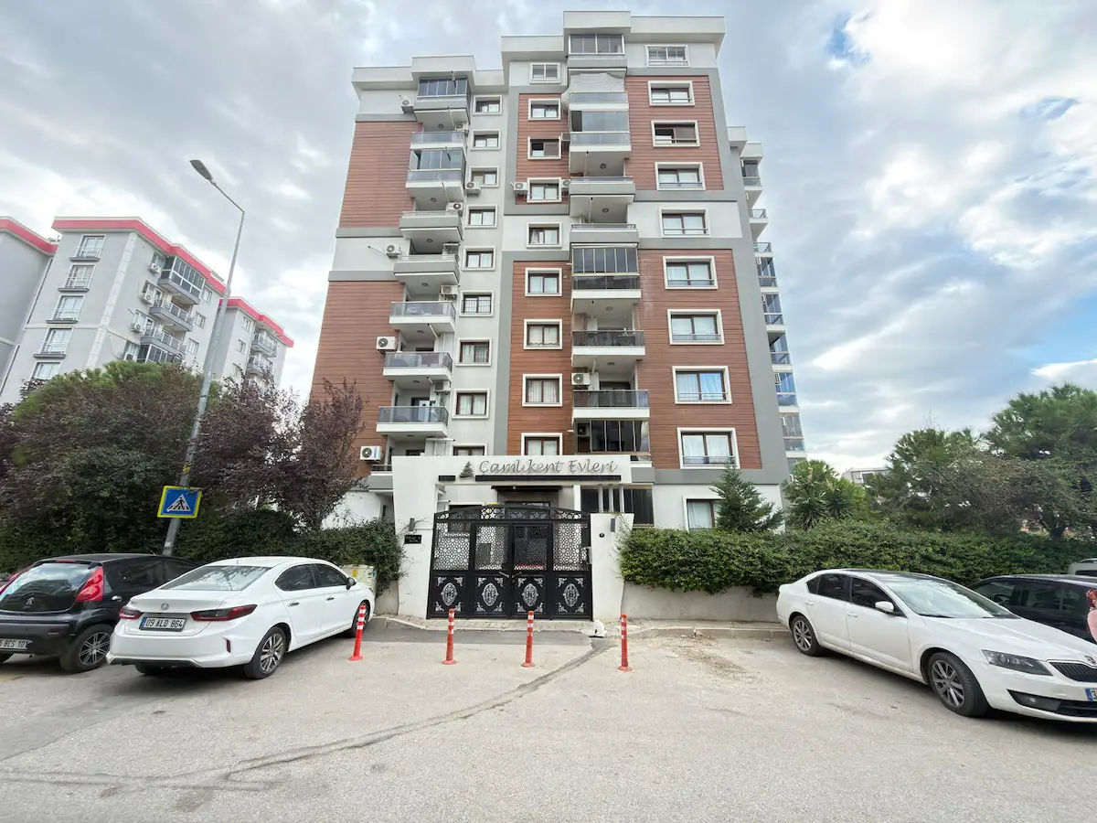 Kiralık 2+1 daire · 110 m² · Buca, İzmir