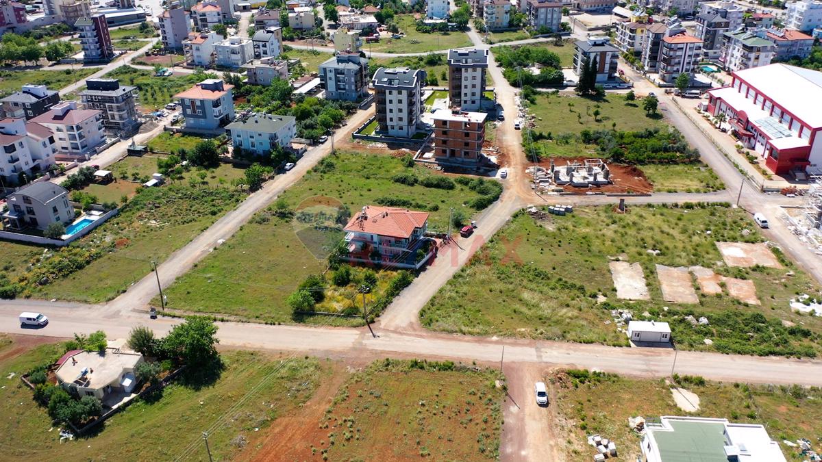ANTALYA DÖŞEMEAALTI YENİKÖY MEVKİİ  3+1  217 M2  SATILIK  MÜSTAKİL İKİZ VİLLA