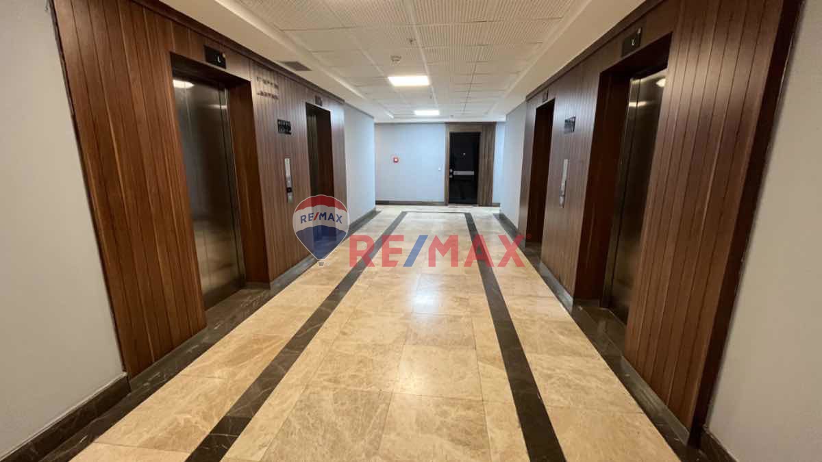 KADIKÖY FİKİRTEPE 1071'DE SATILIK ARA KAT 1,5+1 RESİDENCE DAİRE