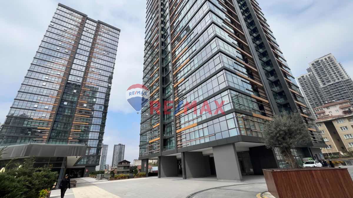 KADIKÖY FİKİRTEPE 1071'DE SATILIK ARA KAT 1,5+1 RESİDENCE DAİRE