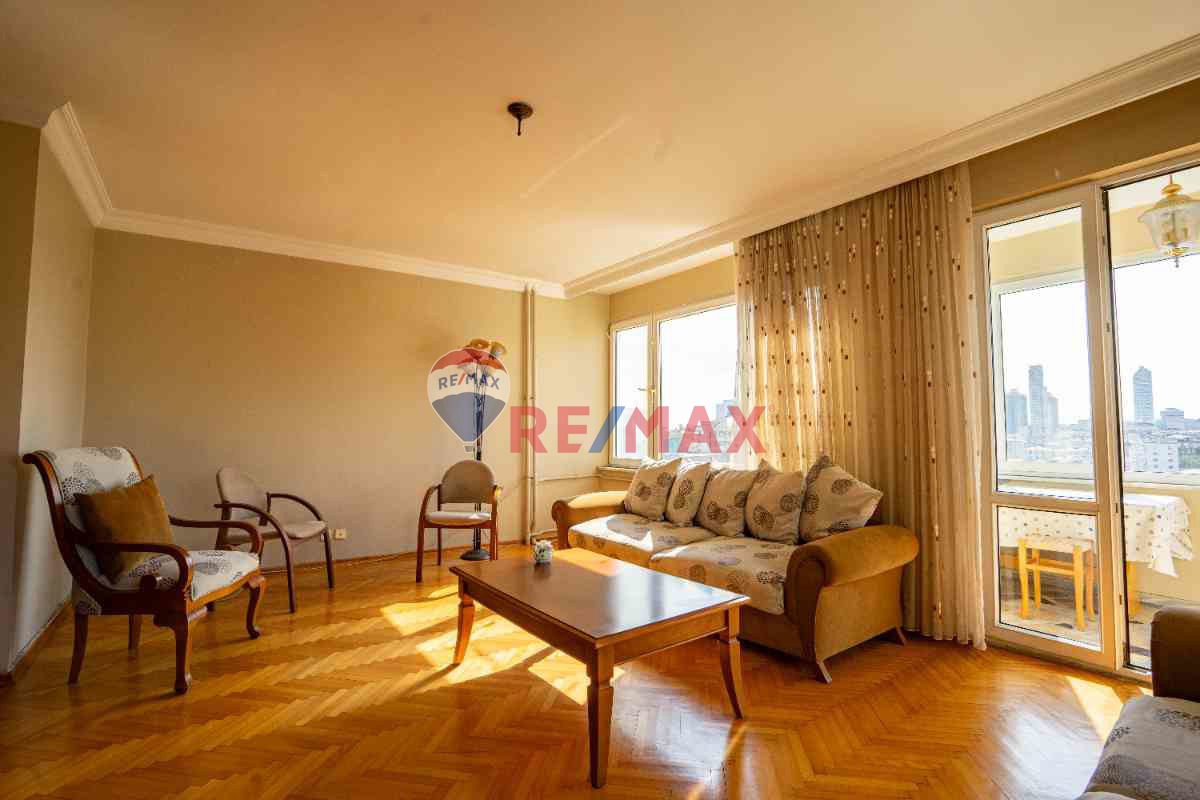 AZİZ BAŞKAYADAN GAYRETTEPE DE 3+1 GENİŞ,ŞEHİR MANZARALI ,ASANSÖRLÜ DAİRE