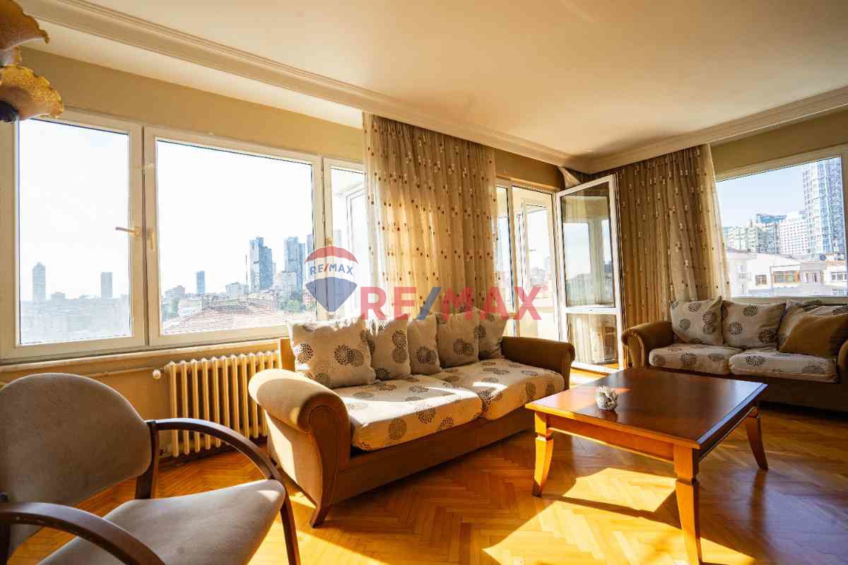 AZİZ BAŞKAYADAN GAYRETTEPE DE 3+1 GENİŞ,ŞEHİR MANZARALI ,ASANSÖRLÜ DAİRE