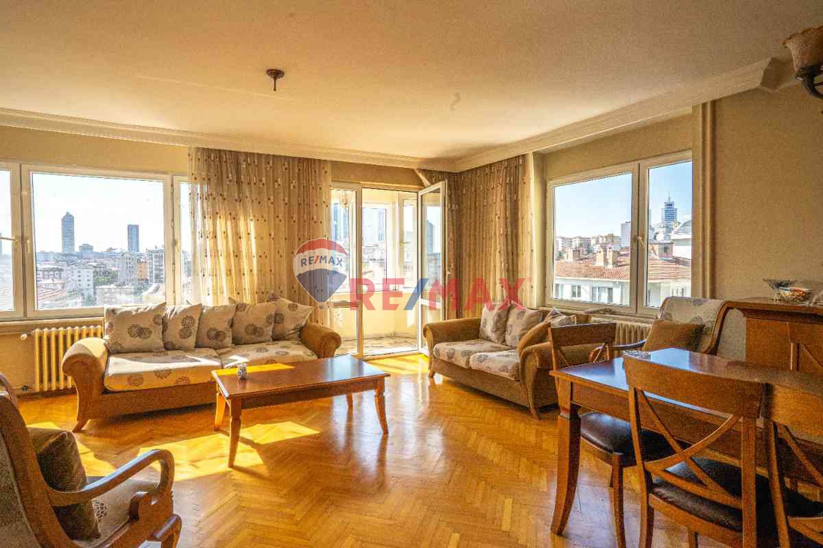AZİZ BAŞKAYADAN GAYRETTEPE DE 3+1 GENİŞ,ŞEHİR MANZARALI ,ASANSÖRLÜ DAİRE