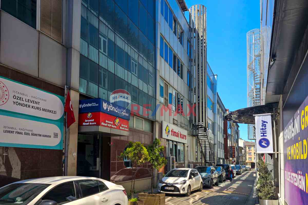 EMNİYETEVLERİ CAD ÜZERİNDE 512M2 ÖN CEPHE KİRALIK OFİS KATI